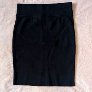 EXPRESS black sweater skirt (L)